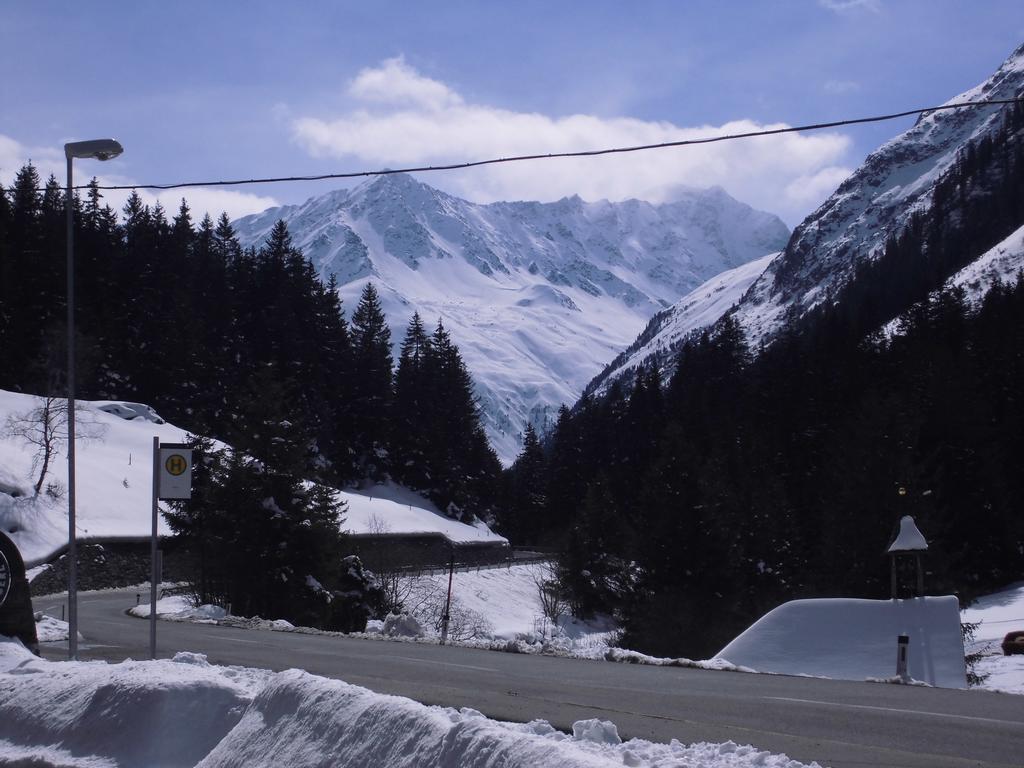 Haus Waldheim Hotel Sankt Leonhard im Pitztal Exterior photo