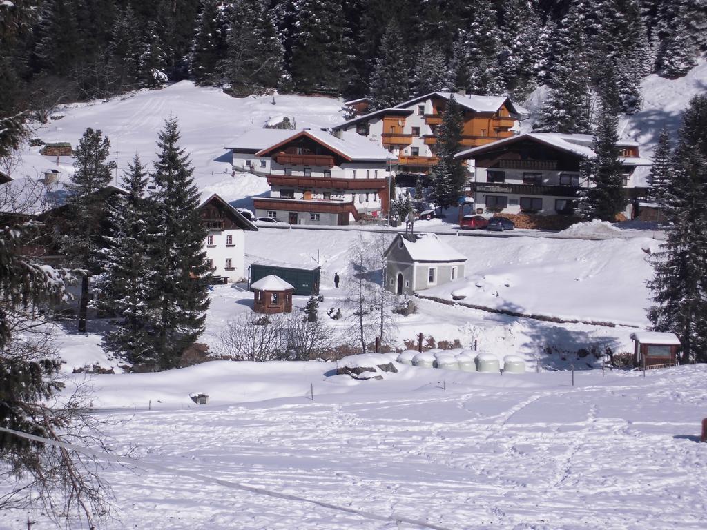 Haus Waldheim Hotel Sankt Leonhard im Pitztal Exterior photo