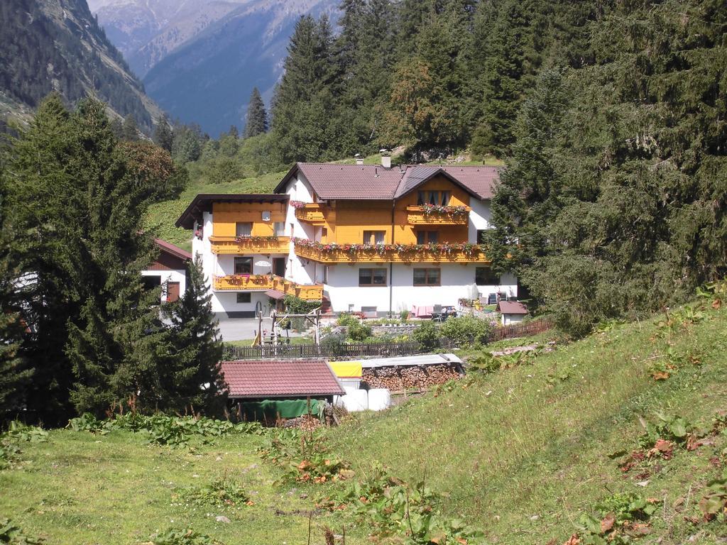 Haus Waldheim Hotel Sankt Leonhard im Pitztal Exterior photo