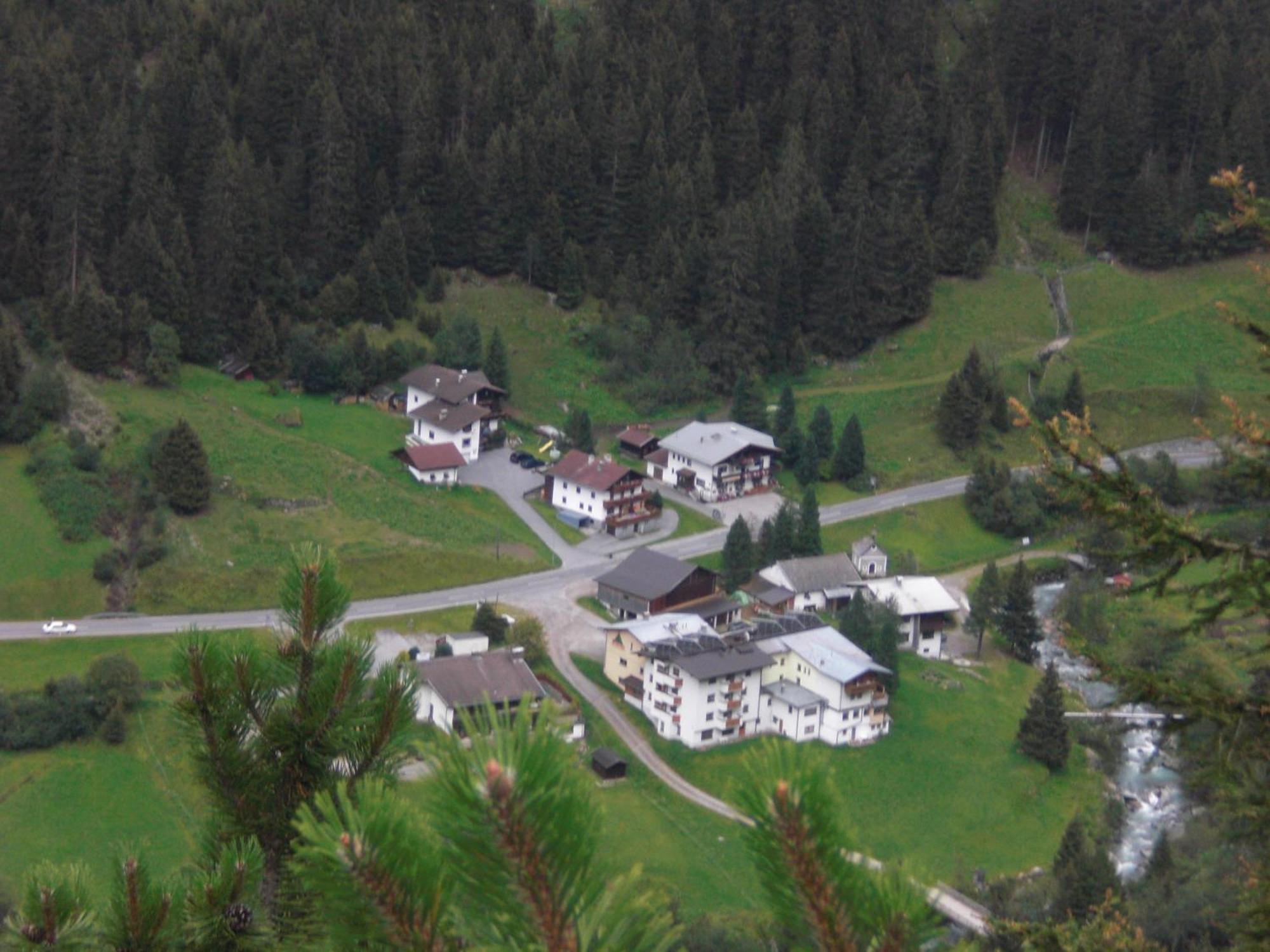 Haus Waldheim Hotel Sankt Leonhard im Pitztal Exterior photo