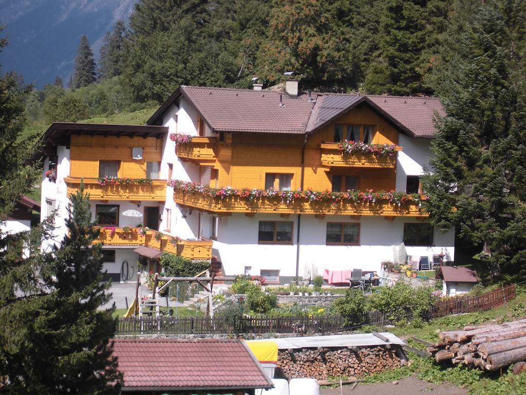 Haus Waldheim Hotel Sankt Leonhard im Pitztal Exterior photo